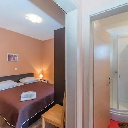 Ferienwohnung Fuer 3 Personen 1 Kind Ca 42 Qm In Privlaka, Dalmatien Norddalmatien 아파트