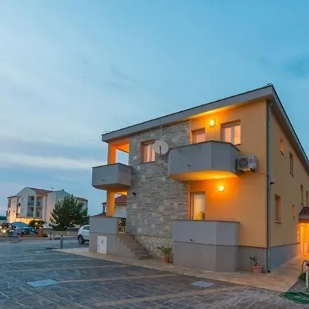 Ferienwohnung Fuer 3 Personen 1 Kind Ca 42 Qm In Privlaka, Dalmatien Norddalmatien 아파트