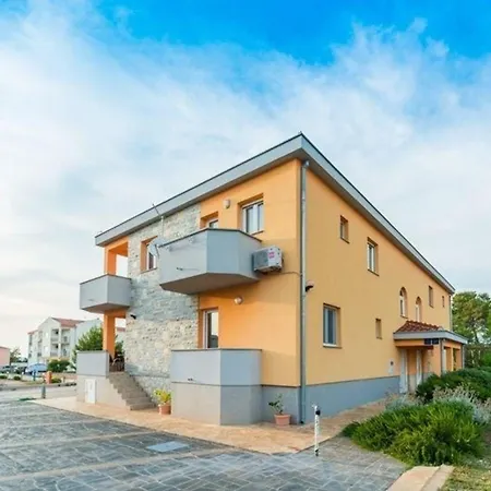 Ferienwohnung Fuer 3 Personen 1 Kind Ca 42 Qm In Privlaka, Dalmatien Norddalmatien 아파트 *