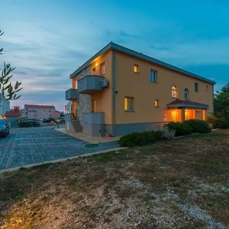 Ferienwohnung Fuer 3 Personen 1 Kind Ca 42 Qm In Privlaka, Dalmatien Norddalmatien 아파트