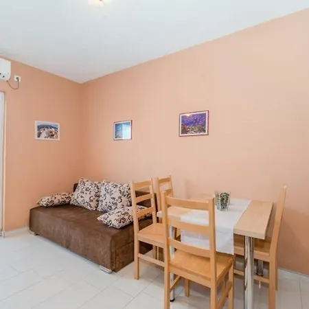 Ferienwohnung Fuer 3 Personen 1 Kind Ca 42 Qm In Privlaka, Dalmatien Norddalmatien 프리블라카