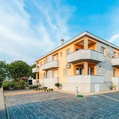 Ferienwohnung Fuer 3 Personen 1 Kind Ca 42 Qm In Privlaka, Dalmatien Norddalmatien 아파트 프리블라카
