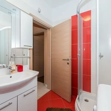 Ferienwohnung Fuer 3 Personen 1 Kind Ca 42 Qm In Privlaka, Dalmatien Norddalmatien * 프리블라카